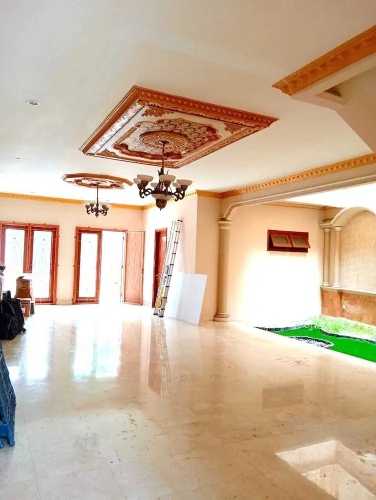 Rumah Bagus di Rc Vetran dekat Labschool Bintaro 2 Lantai dengan Halaman Belakang Luas