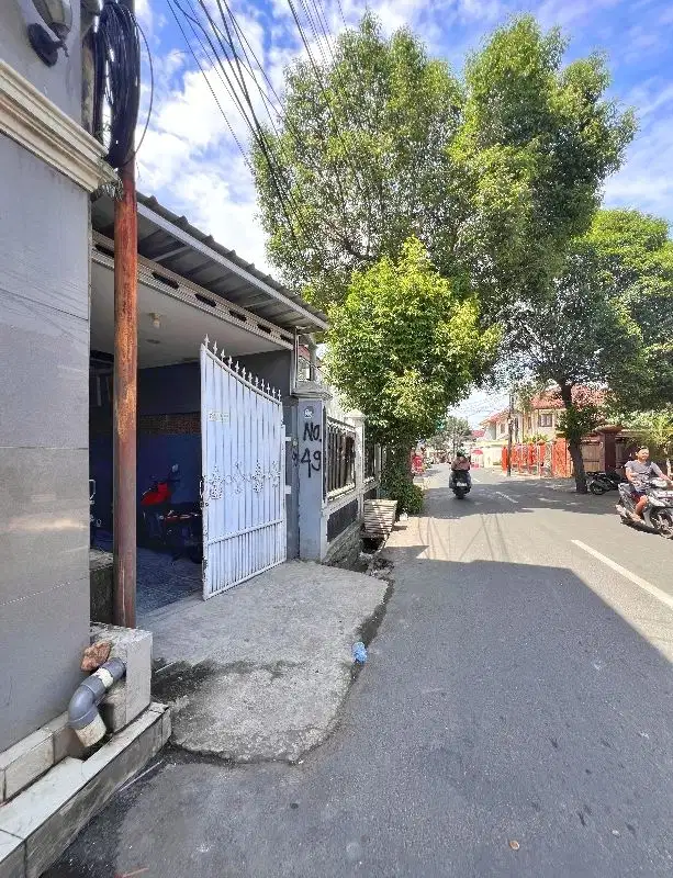 Dijual Rumah Plus Kontrakan Dicondet Batu Ampar Jakarta Timur