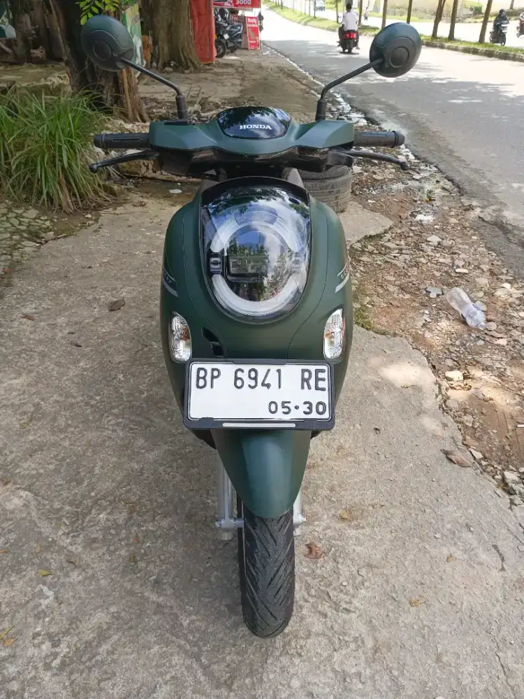 Scoopy stylish keren warna hijau tahun 2025