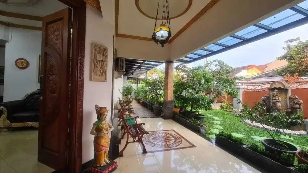 JUAL CEPAT MINGGU INI..! RUMAH MEWAH + KOLAM RENANG PRIBADI | JAK TIM