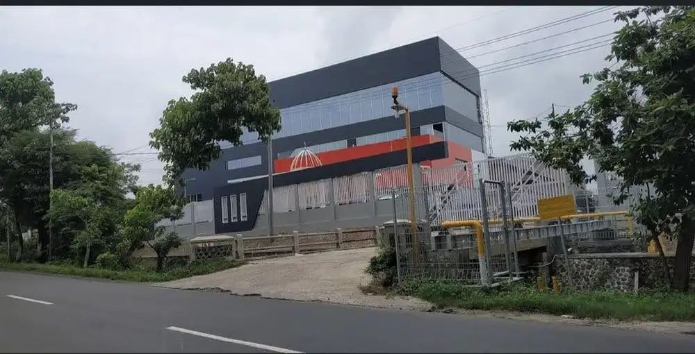 Dijual Pabrik + Lahan Industri Bagus & Lokasi Strategis di Raya Pasuruan