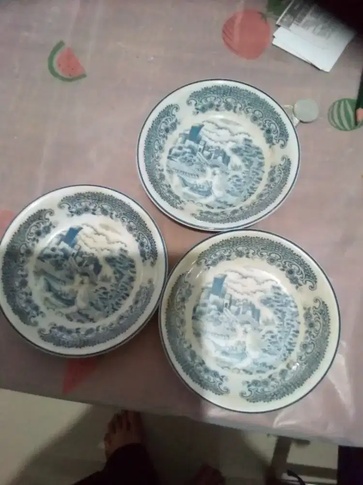 Piring hias classic antik  uk 14 cm