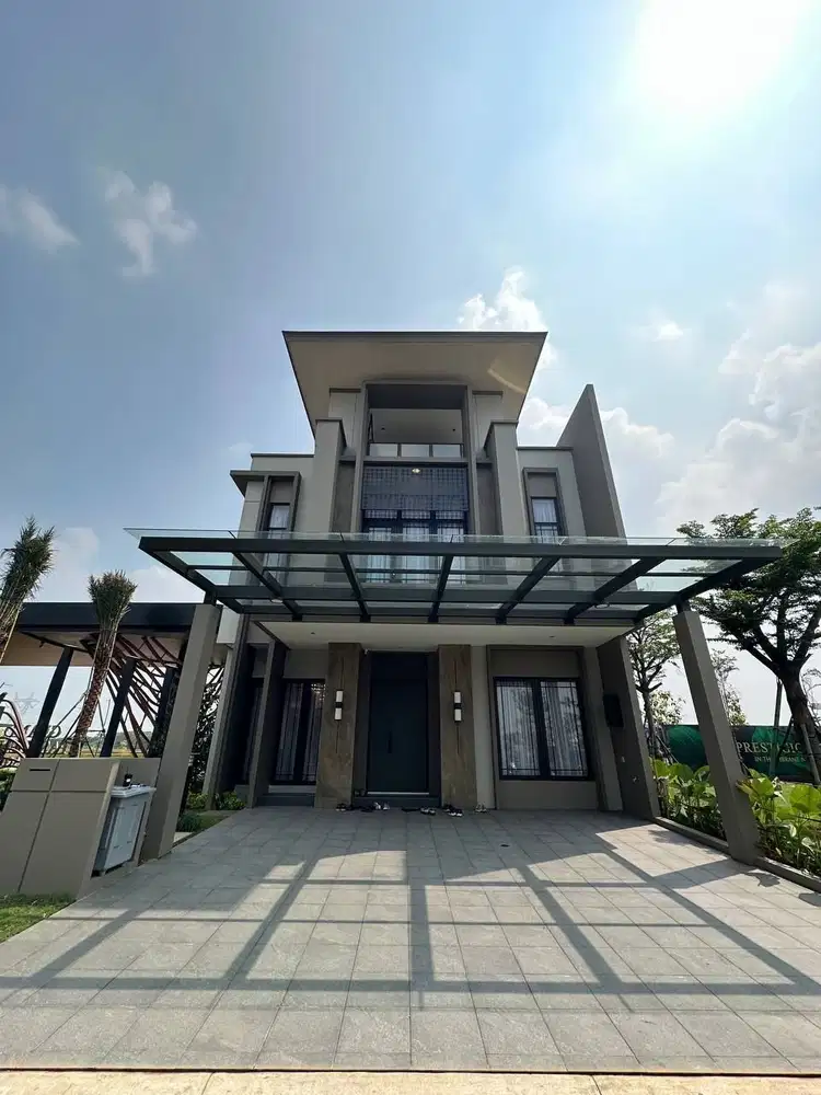 Rumah 2 Lantai + Attic Room di Kawasan Premium Gading Serpong