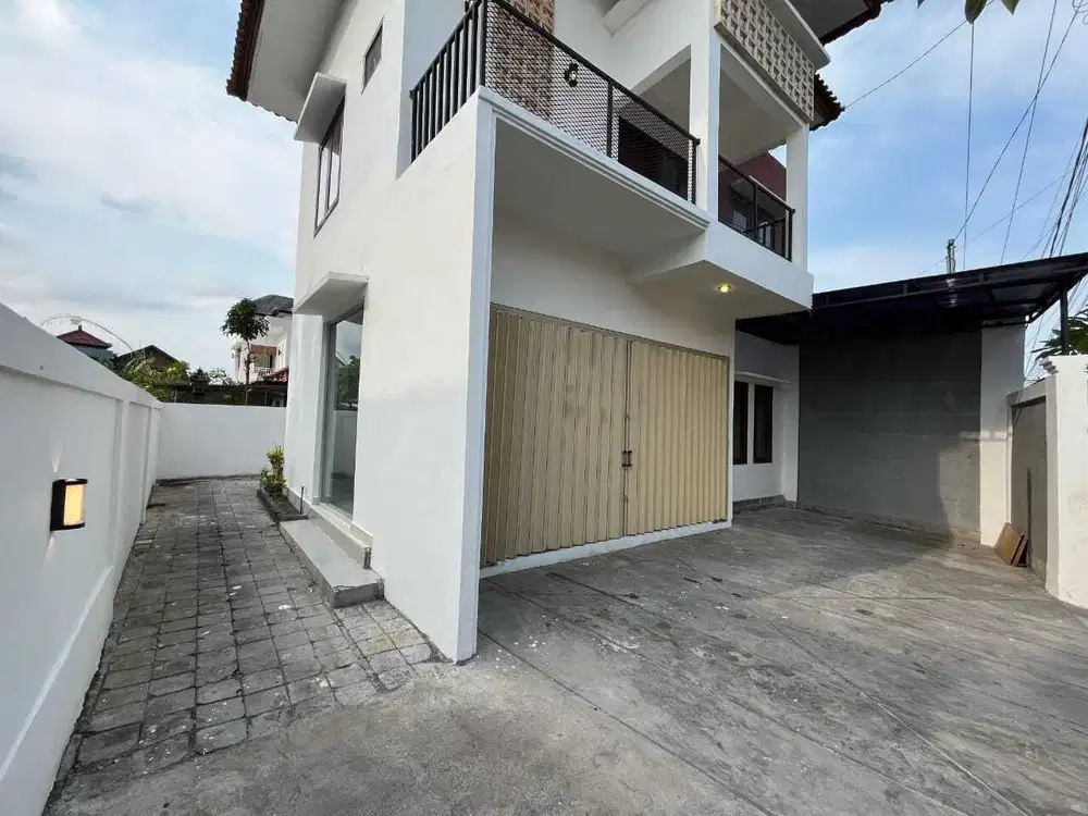 Dijual Rumah Ruko/Kantor di Pinggir Jalan Utama – Lokasi Strategis