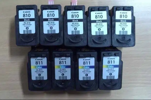Penampung tinta toner printer baru dan bekas