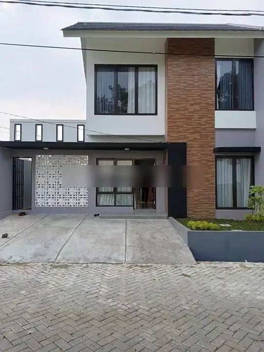 Rumah 2 Lantai Greenpark Residence