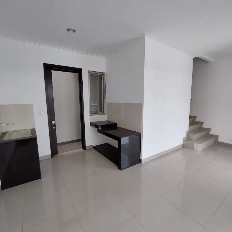 Dijual Rumah PIK 2 Kondisi Bagus 2 Lantai Uk 6x10