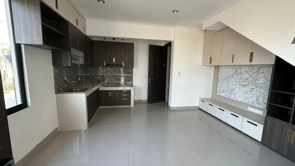 Disewa Murah Rumah Pik 2 Extension Uk 4,5x10 Hoek Furnish Siap Huni