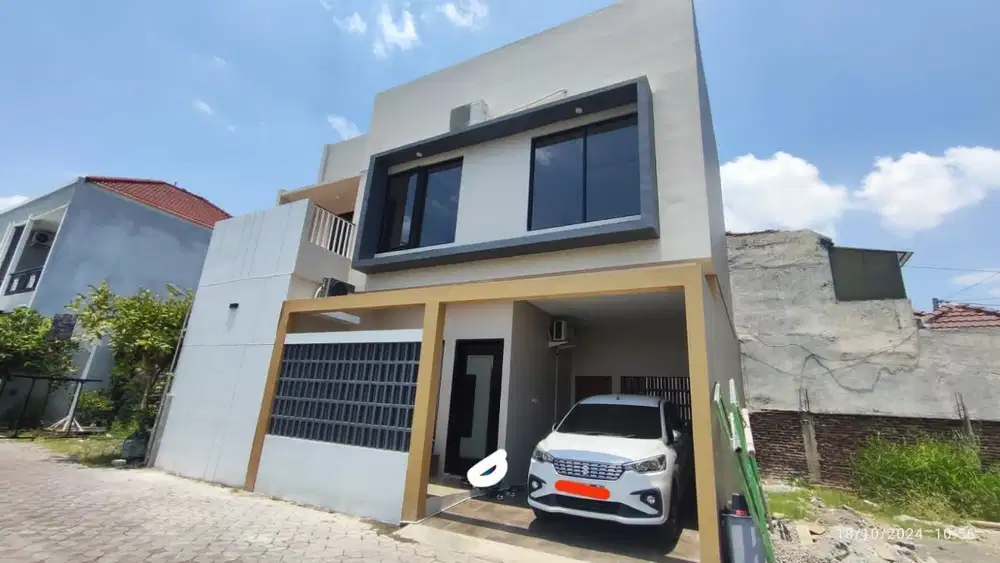 Rumah Mewah 2 Lt Semi Furnish Harga Turun