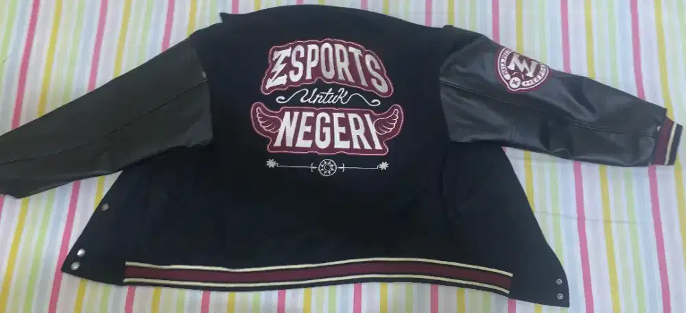 Jaket jacket baseball varsity piala presiden esport 2023