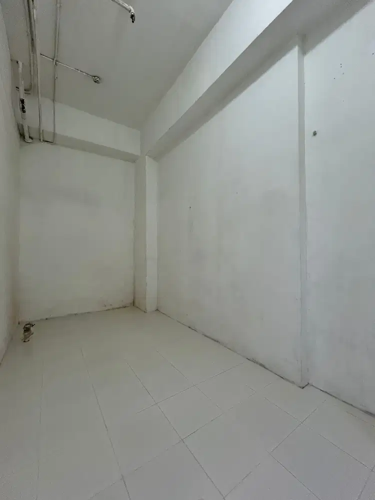 Kios Apartemen Green Bay Pluit View Inner Court