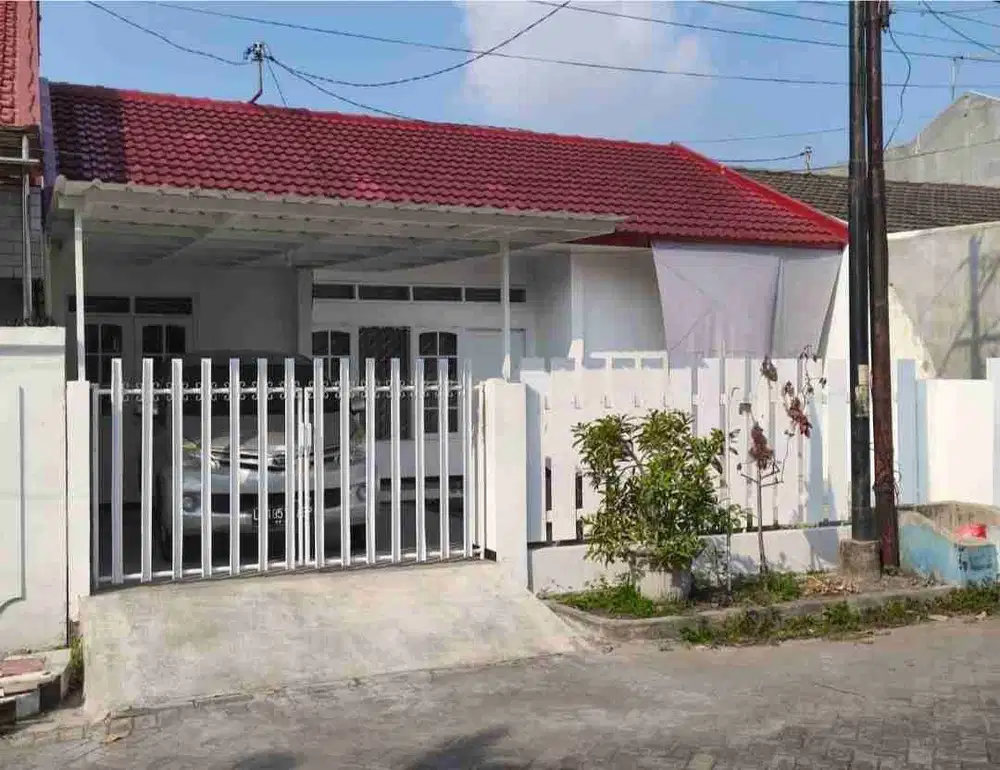 Dijual Rumah di.Kutisari indah surabaya dekat rungkut