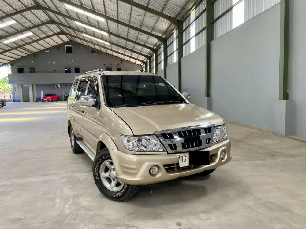 Isuzu Panther Touring 2003 / 2004 MT Manual Diesel, Sangat terawat