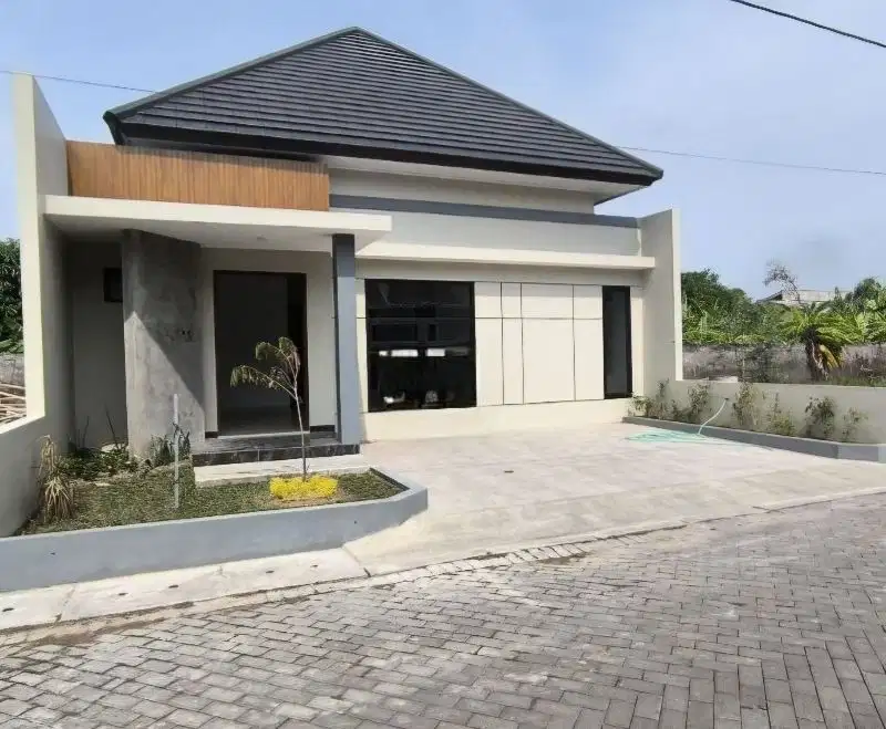 Rumah Mewah Cluster Cantik Dekat Tol Klodran Colomadu Kra  (AT)
