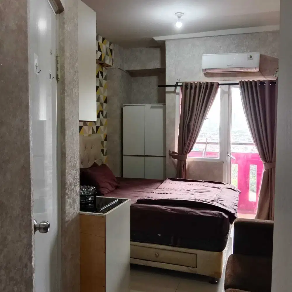 Disewa Studio Apartment Green Pramuka City Furnish