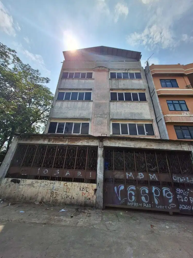 Ruko Gandeng Komersil Fungsional di Pademangan Timur