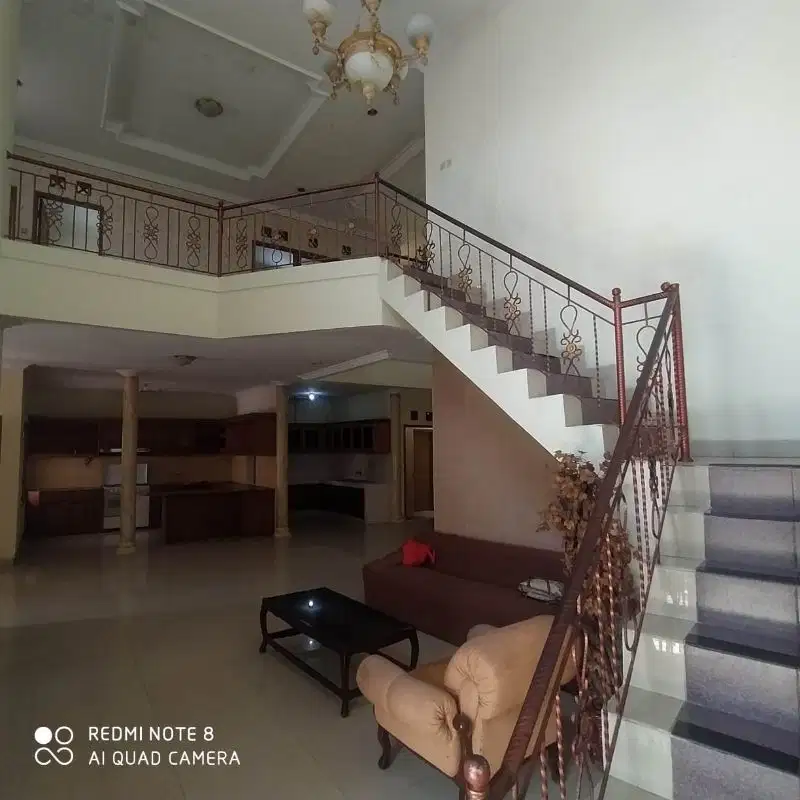 RUMAH KOMPLEK ARCAMANIK BANDUNG DEKAT PURI DAGO ANTAPANI