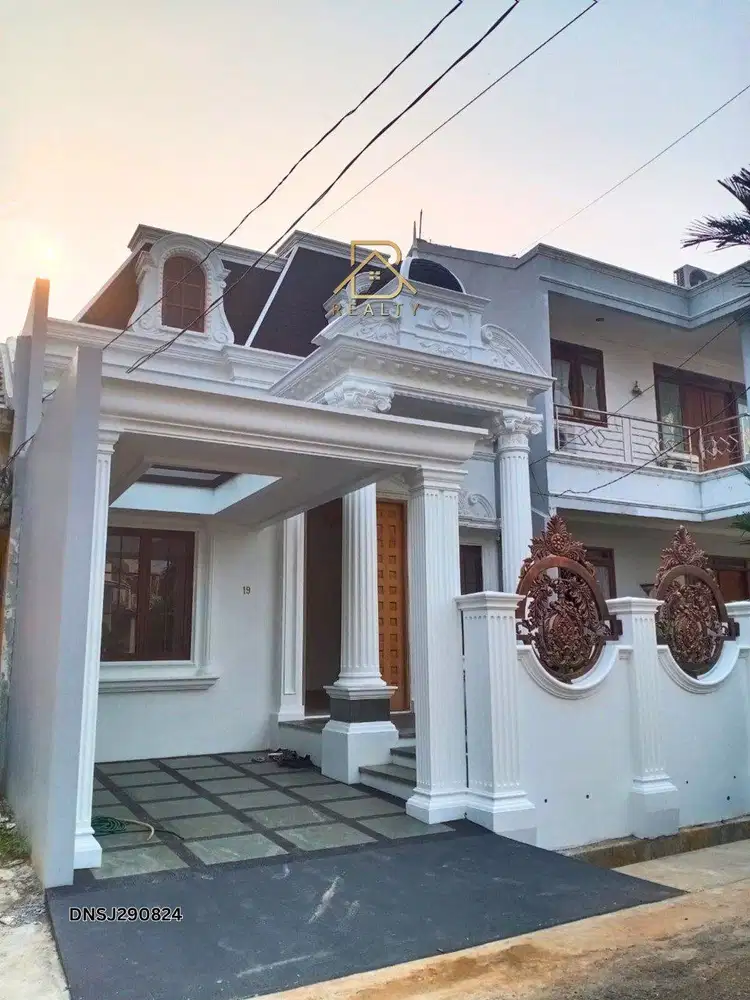 RUMAH FULL RENOV DAN KOLAM RENANG