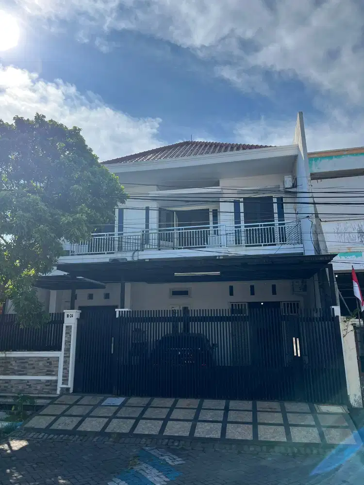 Dijual cepat rumah 2 lantai trenggilis utara