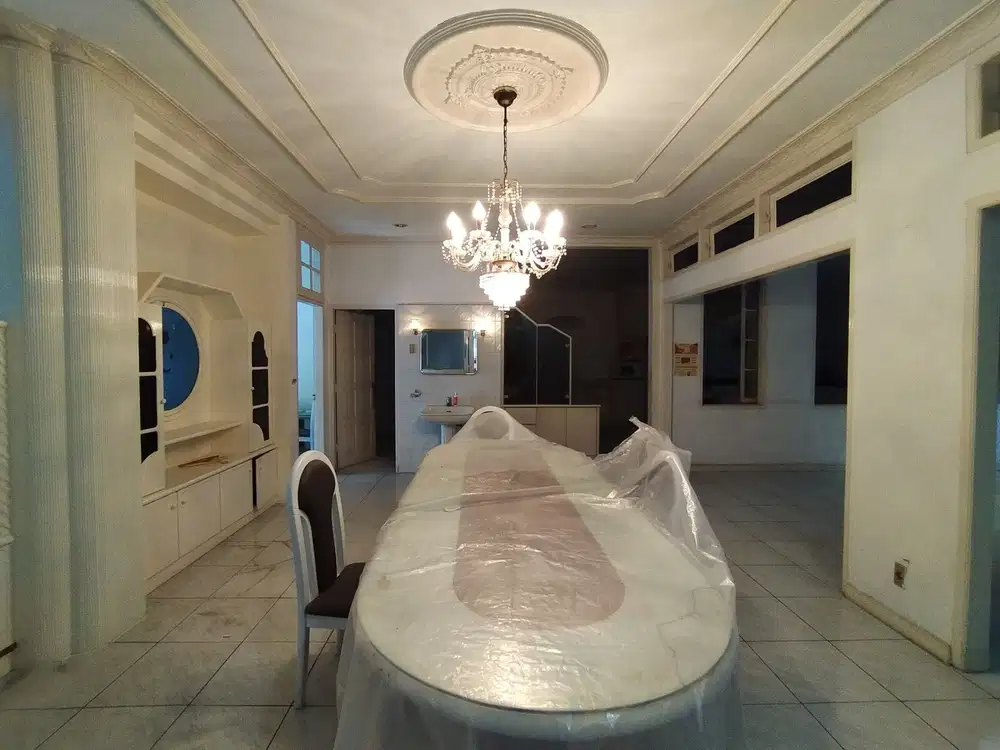 Dijual Villa Komplek Taman Putri Hijau