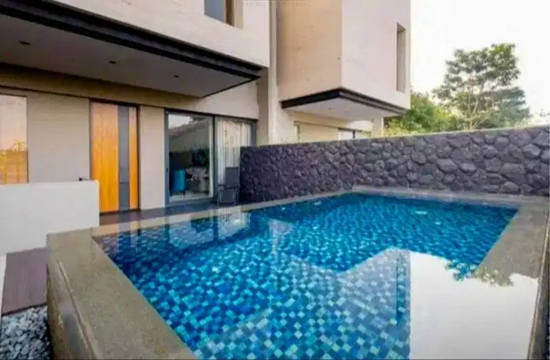 Dijual Rumah Siap Huni Dalam Townhouse 4 Lantai di Cipete, Jaksel