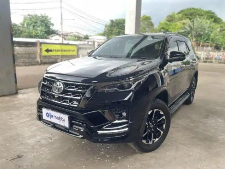 DP RENDAH Toyota Fortuner 2.4 G 4X2 DSL Solar-AT 2023 SSJSIS