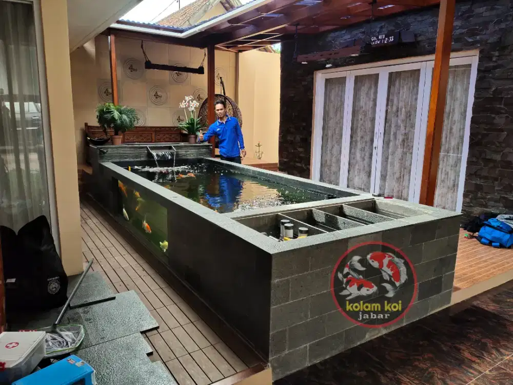 Kolam koi doitsu sanhoku