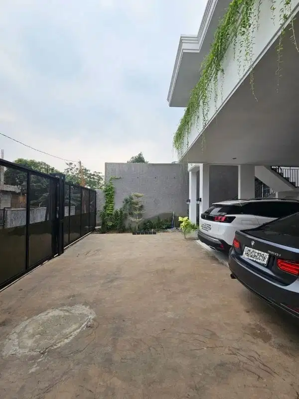 Dijual Rumah Brand New Furnished di Sektor 5 Bintaro Tangsel