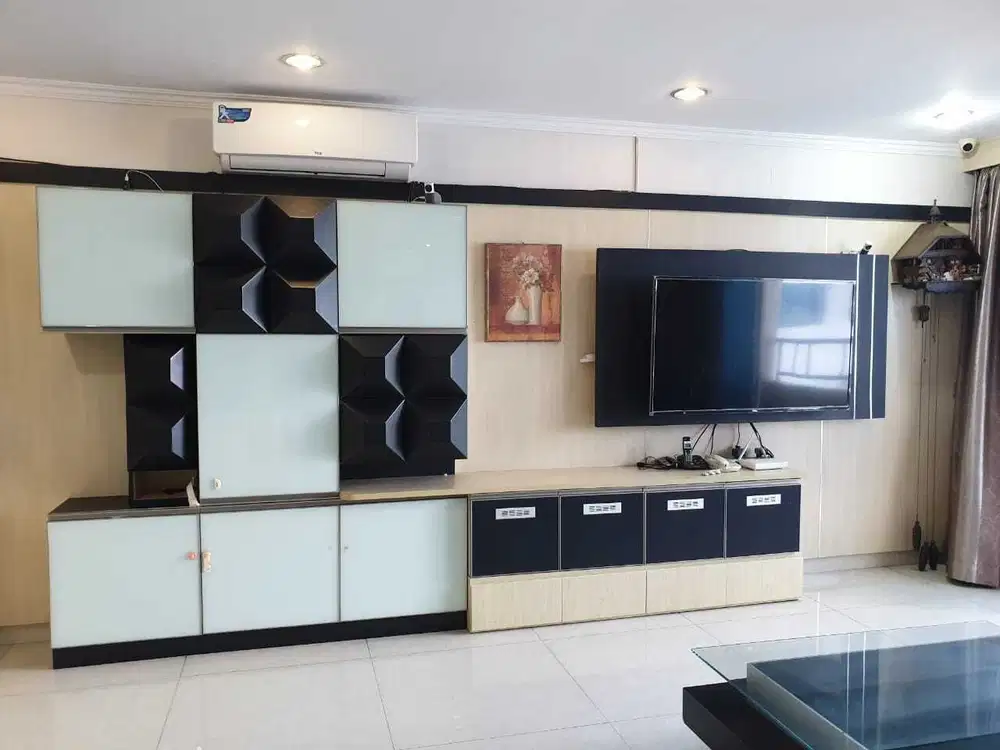 Menara Marina Pantai Mutiara Lantai Sedang View City