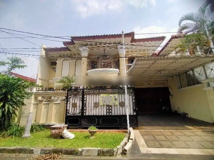 RUMAH BAGUS DI KOMPLEK BONA INDAH LEBAK BULUS JAKARTA SELATAN
