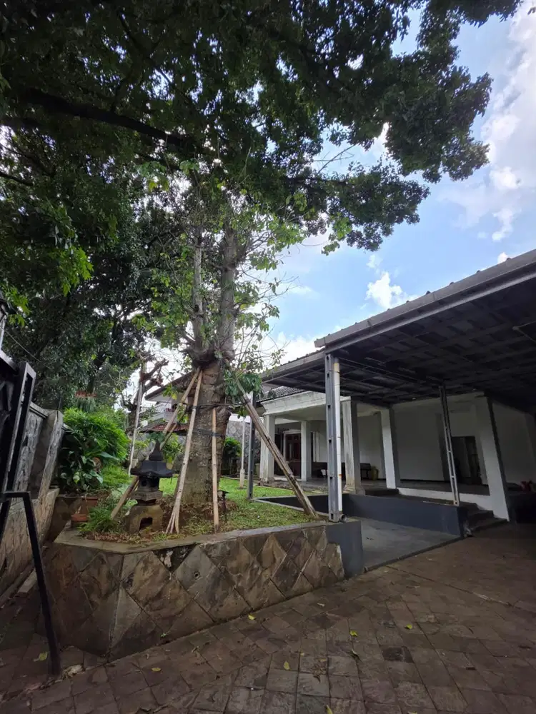 RUMAH ASRI PRIME AREA DI PONDOK INDAH
