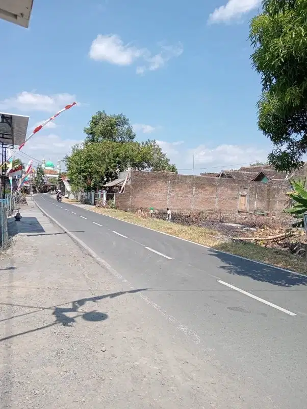 Tanah Komersil 225m² Tepi Jalan Gondangrejo KRA