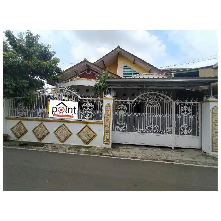 Rumah Second Strategis Siap Huni