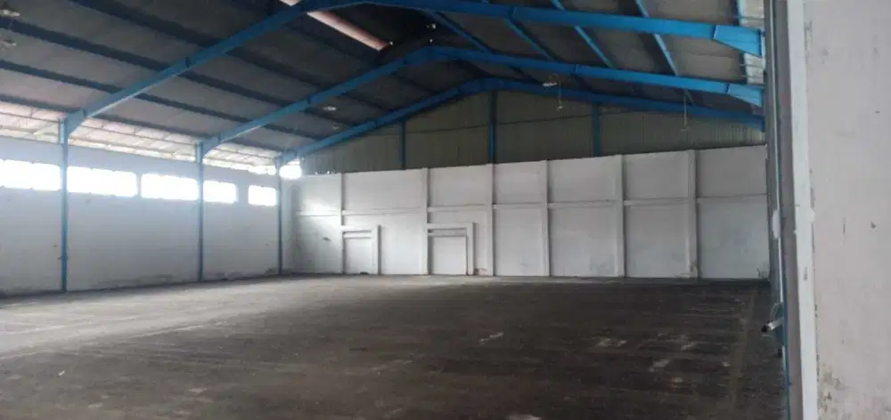0838 - Disewakan Gudang Babat 924 m² + Kantor 2 Lantai