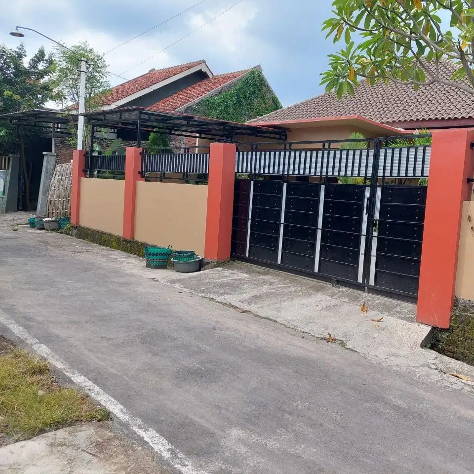 Rumah second asri nyaman di baki Sukoharjo