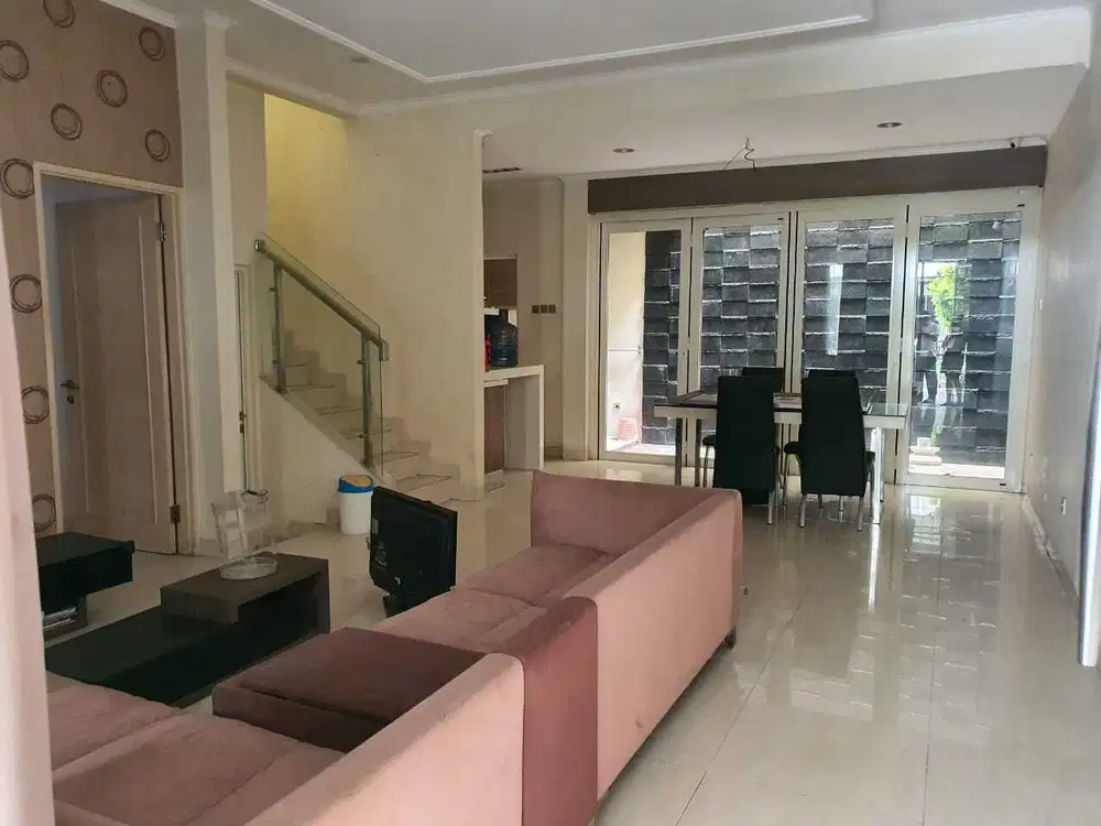 Dijual Cepat Rumah Puri Mansion Full Renovasi Luas 8x15