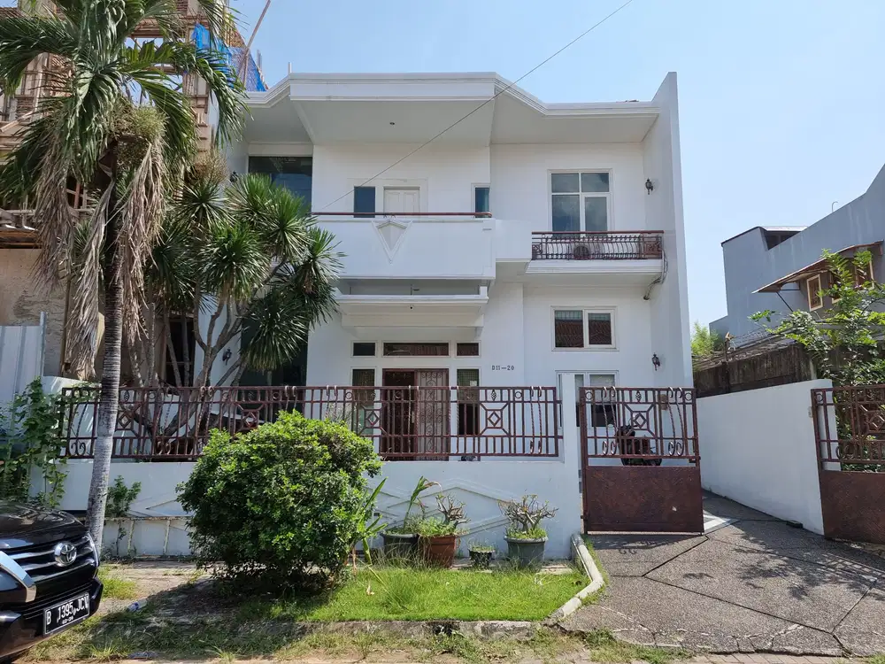 Rumah Murah Rapi di Taman Palem Lestari Siap Huni ukuran 10x25