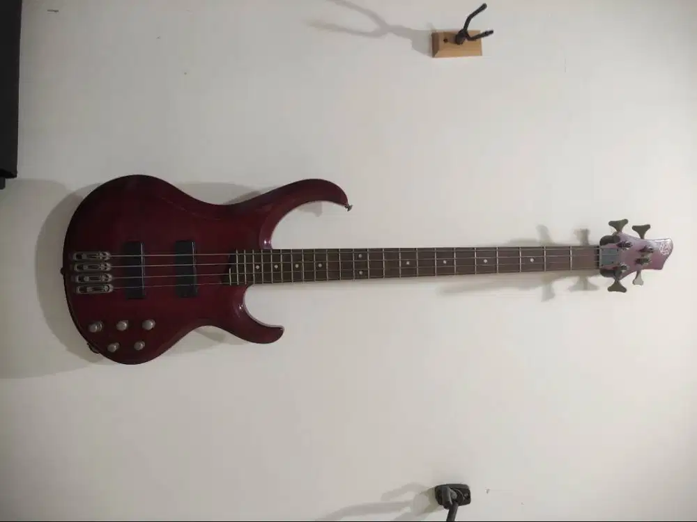 bass ibanez ori