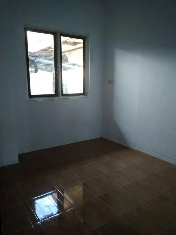 DIJUAL RUMAH HITUNG TANAH DI KAWASAN KEBON BARU TEBET, JAKARTA SELATAN