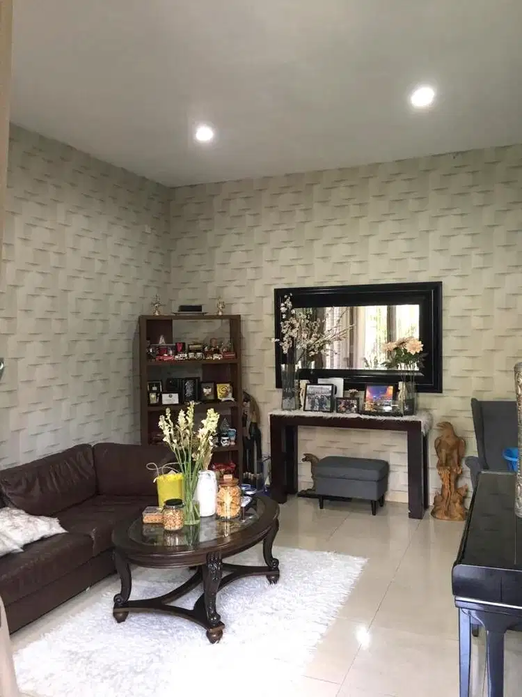 Rumah bagus 2lantai SHM Semi Furnsihed di Senayan Bintaro CL 163