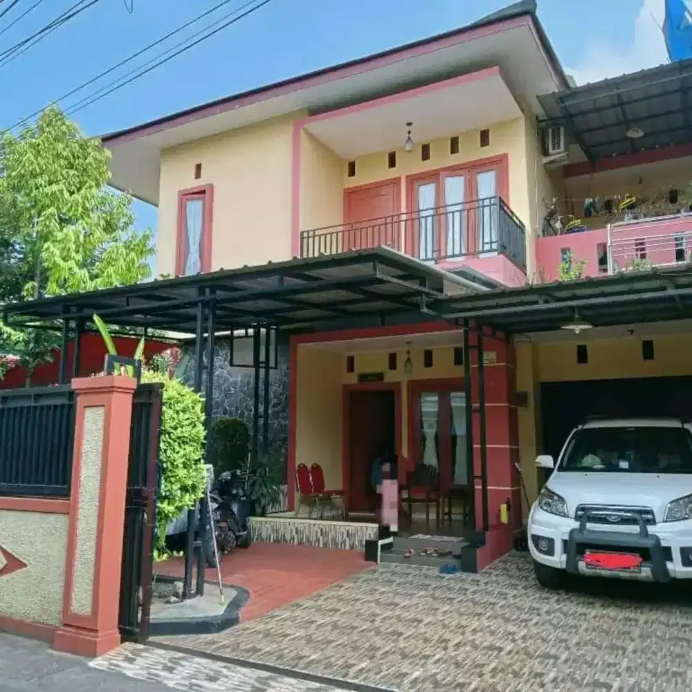 Di jual cepat rumah 2 lantai siap huni di kalisari jakarta timur