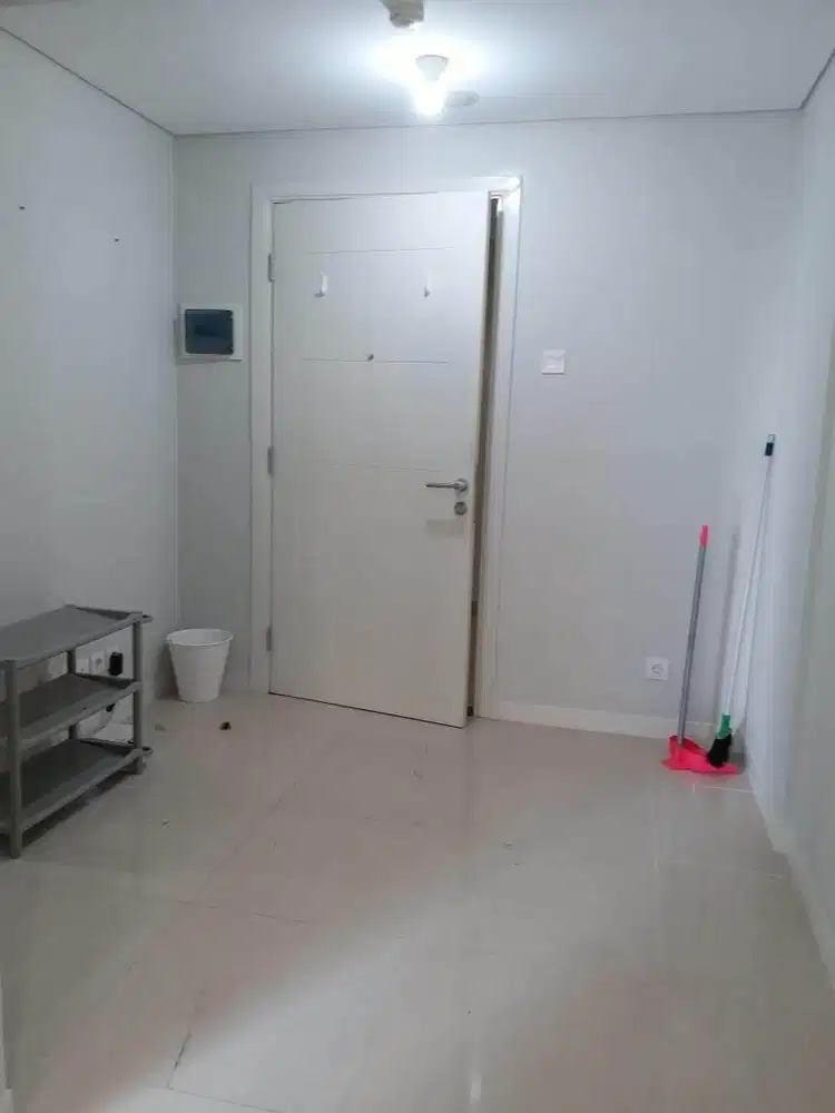 Dijual Apartment Madison Park 1 br semi furnish