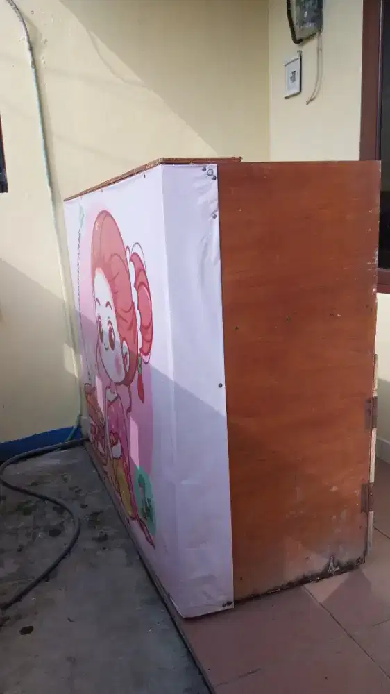 Meja dagang kayu mahoni