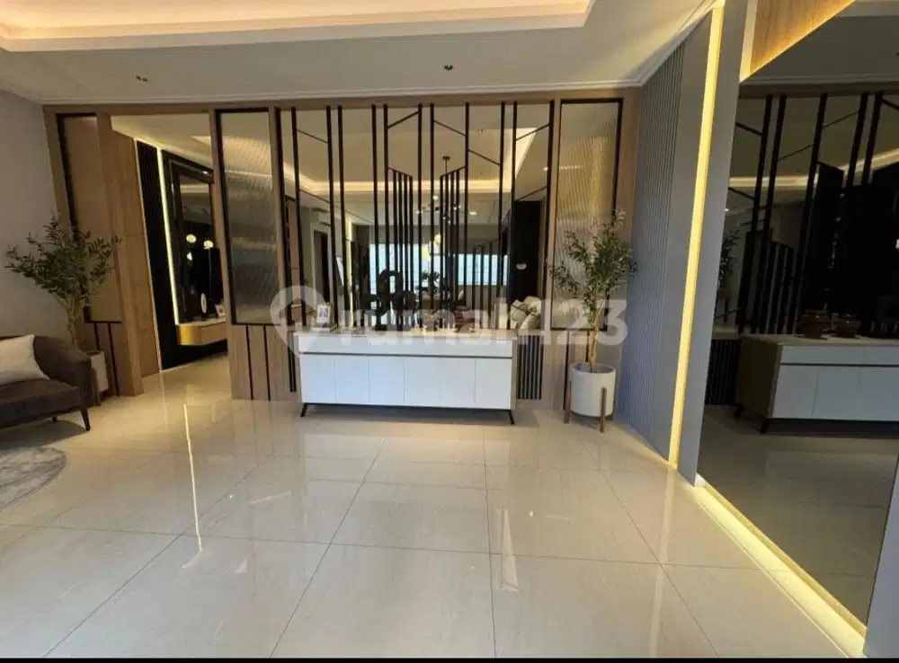 Dijual rumah mewah Golf Island PIK 10x25 Full Furnished