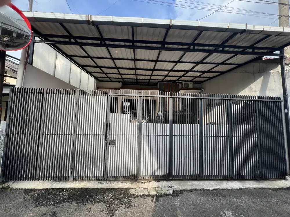 Dijual rumah siap huni di kalisari jakarta timur