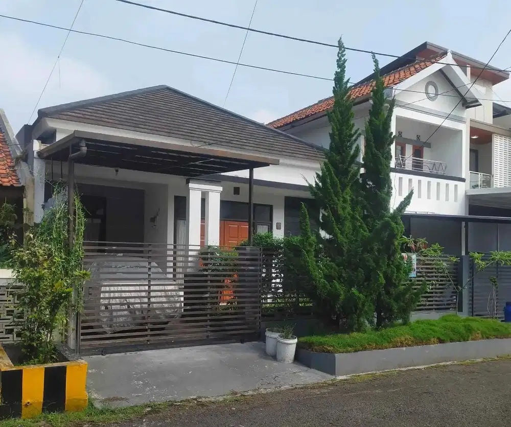 Rumah Dijual di Jalan Saturnus