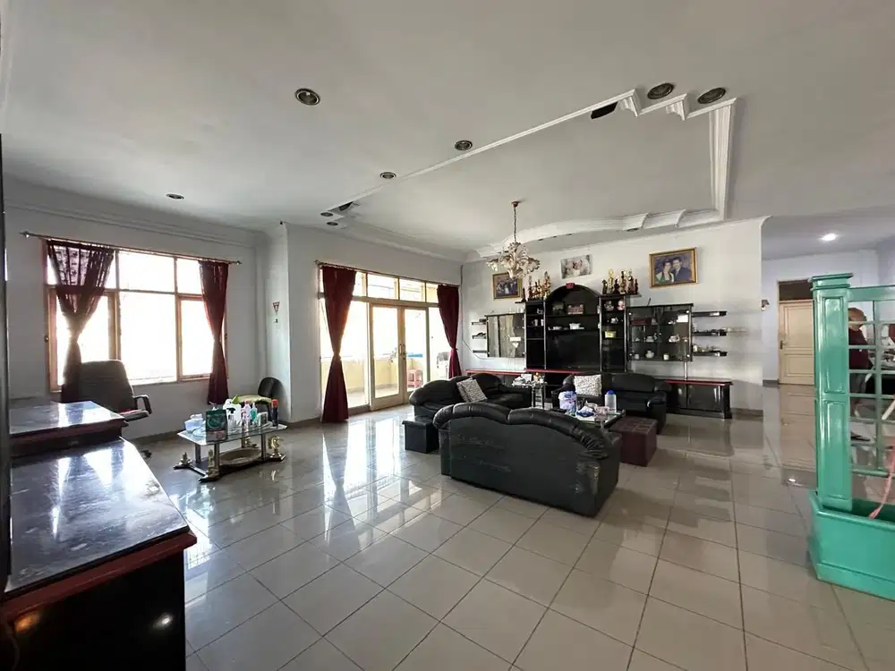 Rumah 2 Lantai Luas dan Mewah Siap Huni Di Cibaduyut Bandung