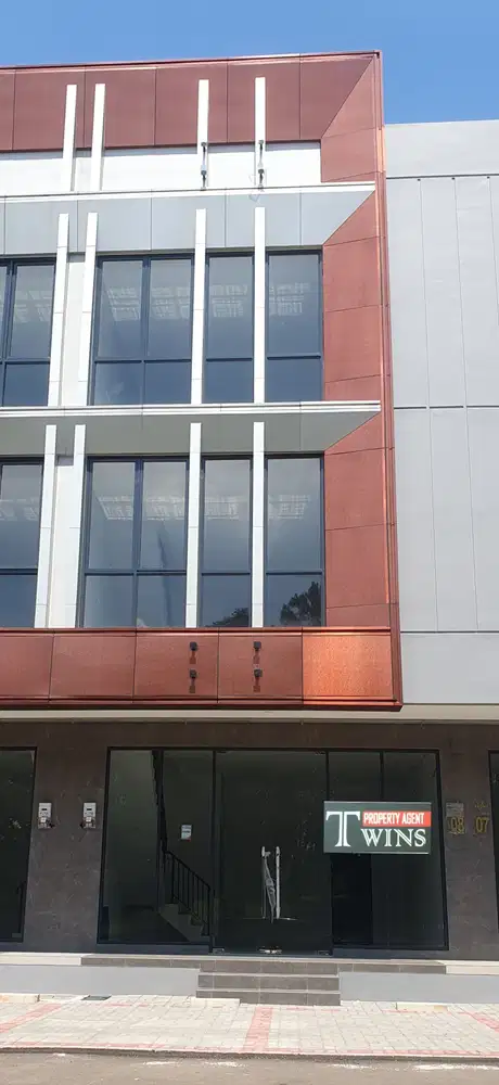 Dijual Ruko 3 lantai baru di kota wisata cibubur dekat gerbang tol