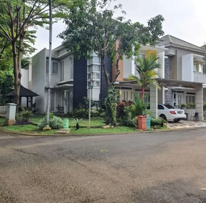DIJUAL RUMAH WAH SUMMARECON BEKASI