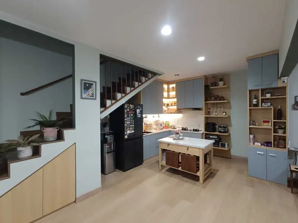 Jual rumah siap huni di Binus Kemanggisan Palmerah Jakarta Barat